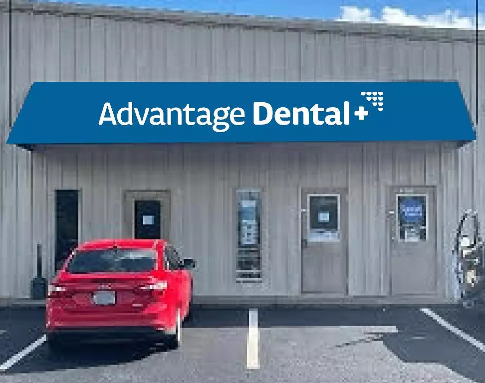 Advantage Dental+ Clanton Storefront