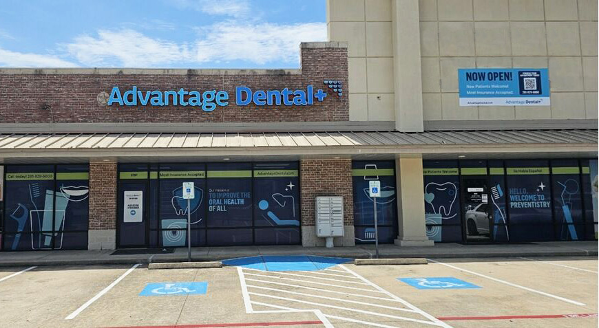 Advantage Dental+ Katy storefront.