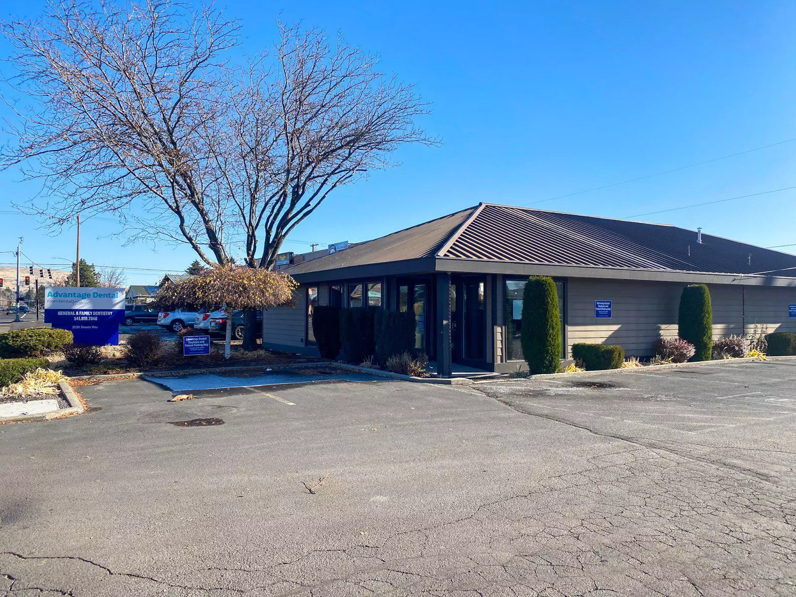 Advantage Dental+ Klamath Falls storefront.