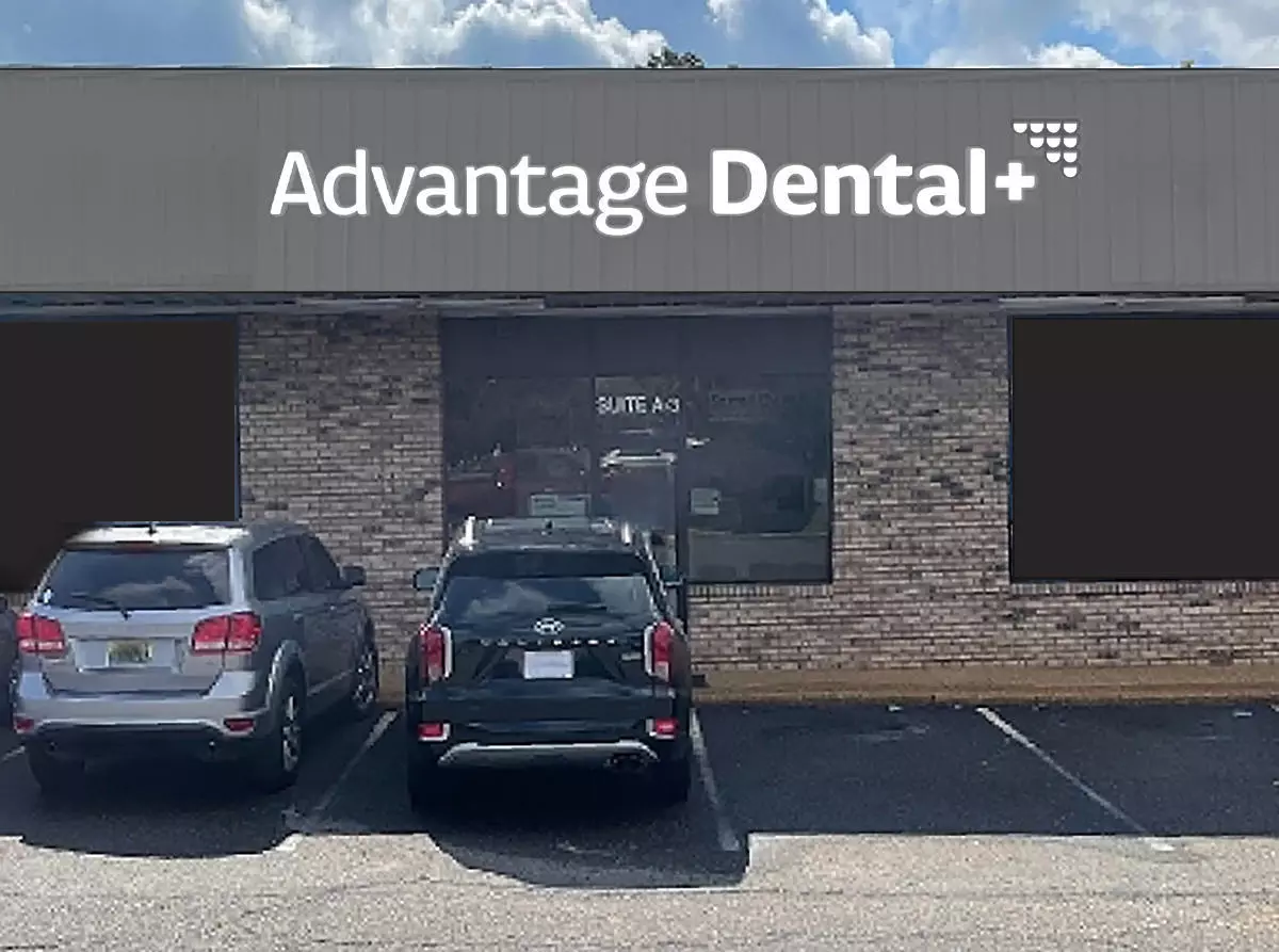 Advantage Dental+ Tuscaloosa Storefront