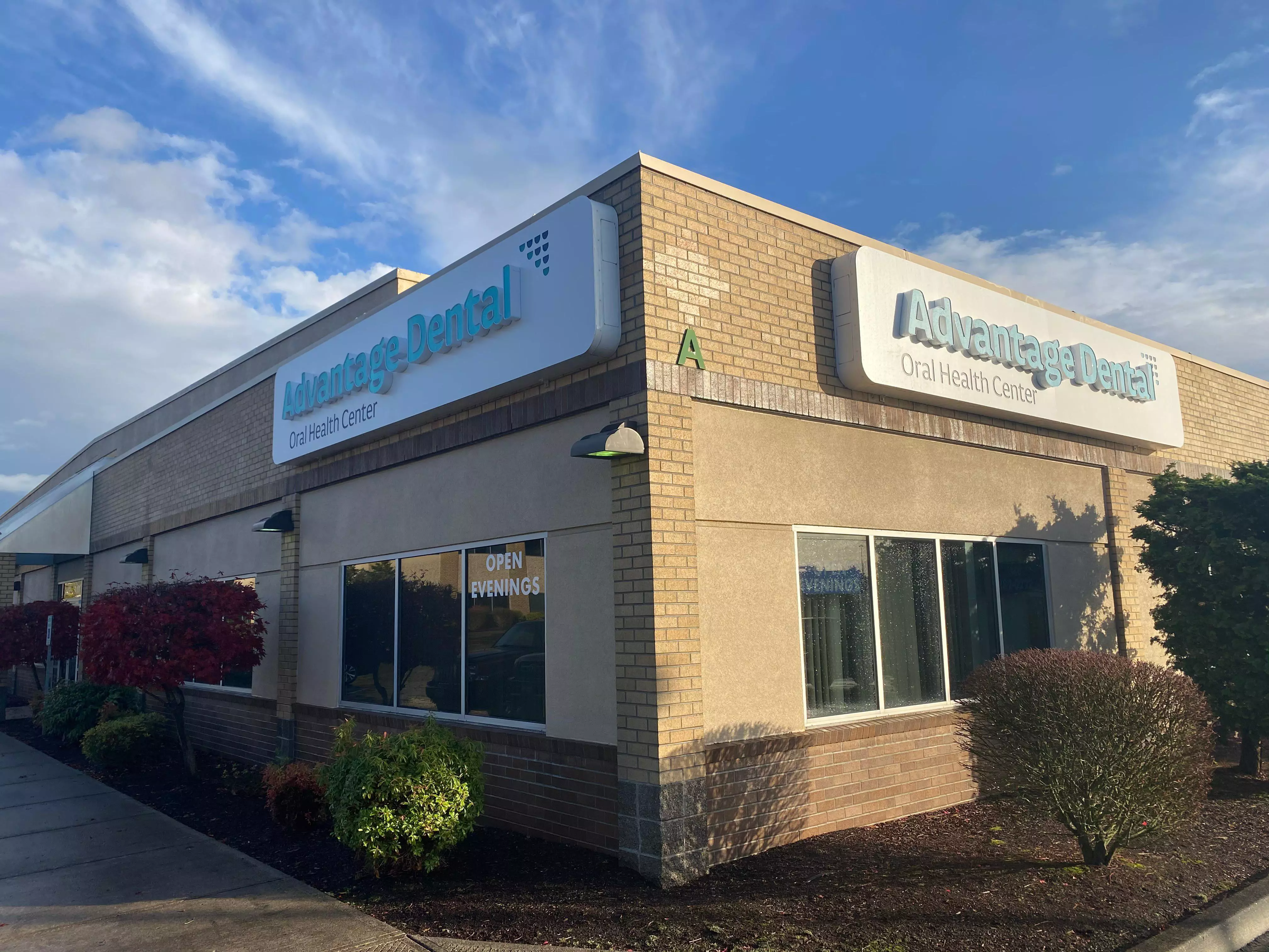 Advantage Dental+ Vancouver storefront.